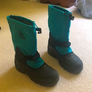 Kids snow boots
